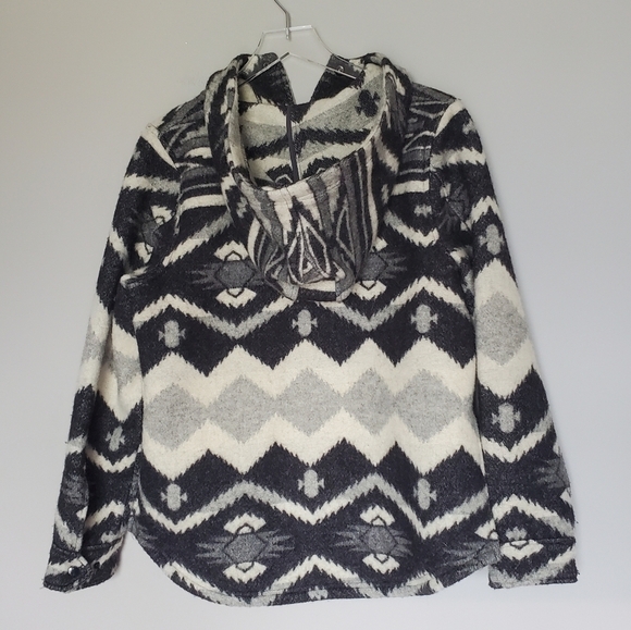 Woolrich X American Eagle  Wool Blend Aztec Southwestern Hooded Blanket Jacket M - Picture 2 of 11